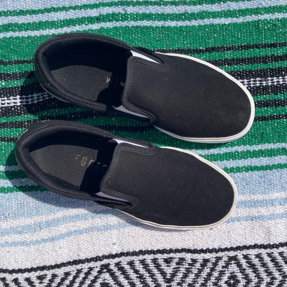 Adidas canvas slip on black size 8